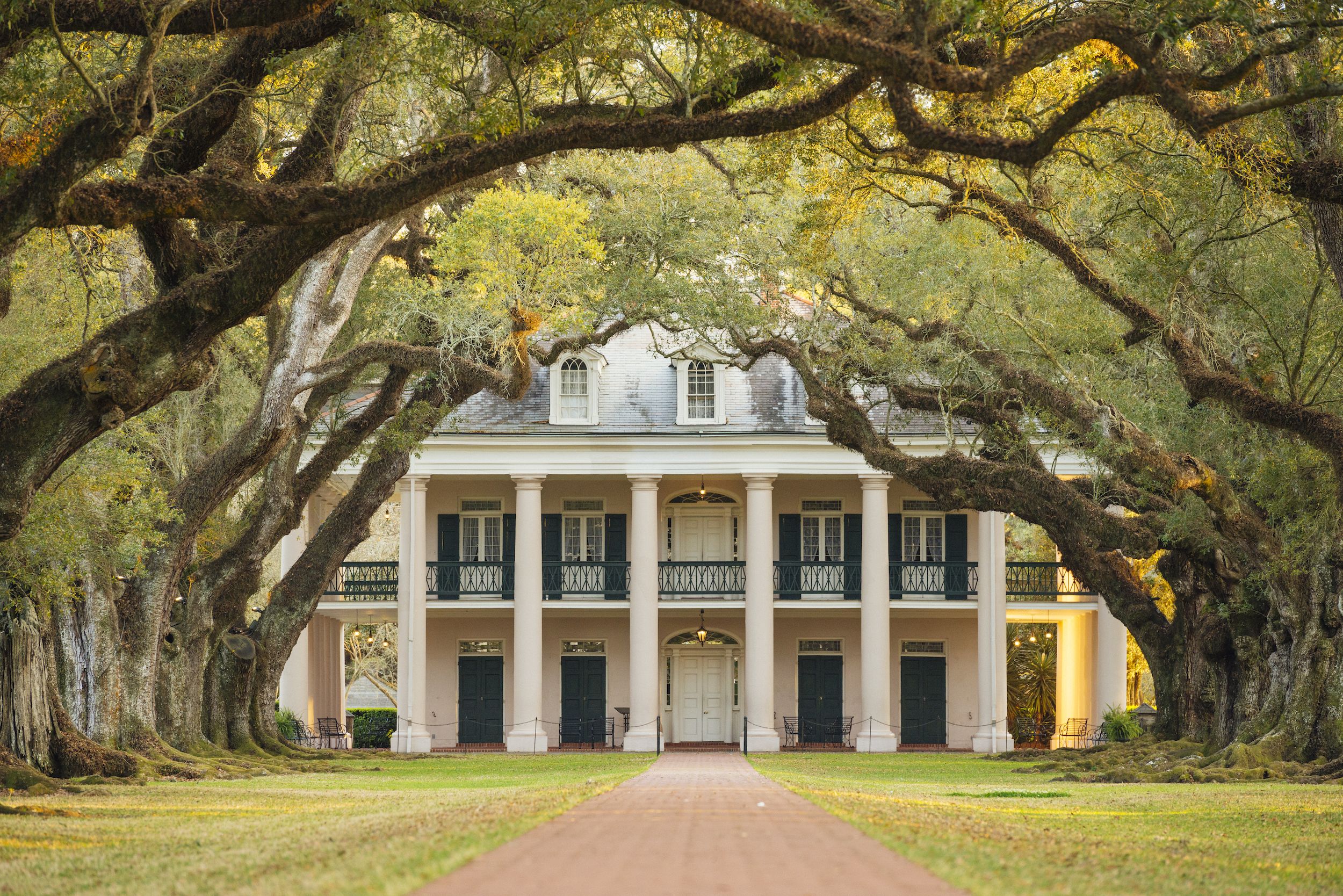 Colonial Style House - Brandy Lee Real Estate Services